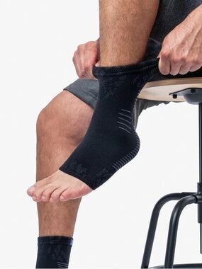 NanoSocks Black Medium Compression‎ Socks 3D Nano-Weave Circulation NEW Toeless